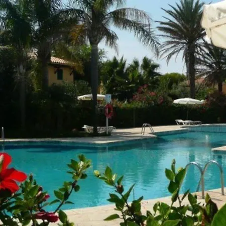 Club Pueblo Menorquin * Ciutadella (Menorca)
